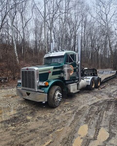 1990 Peterbilt Tractor