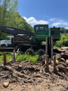 530B Timberjack Log Loader