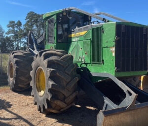 John Deere 648LII Grapple Skidder