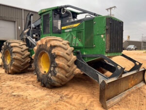 2022 John Deere 648LII