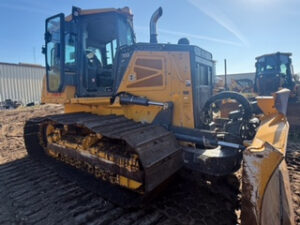 John Deere 700L LGP Bull Dozer