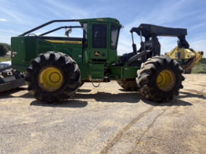 John Deere 748LII Grapple Skidder