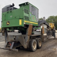 John Deere 437E Log Loader